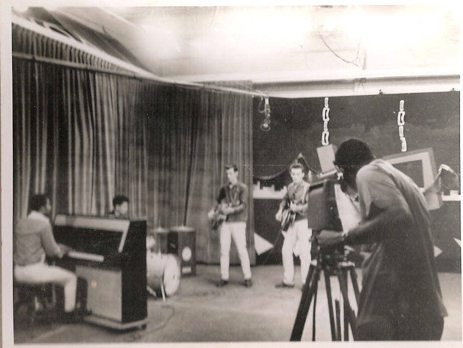 Voor de televisie, 1962 (Curacao) (toen nog "The Skycrapers")